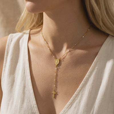 YLQ49547-cross necklace lifestyle video