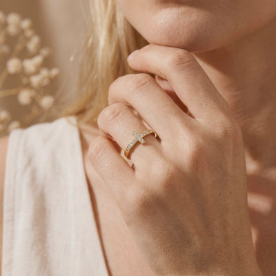 YLQ49640-ring lifestyle video