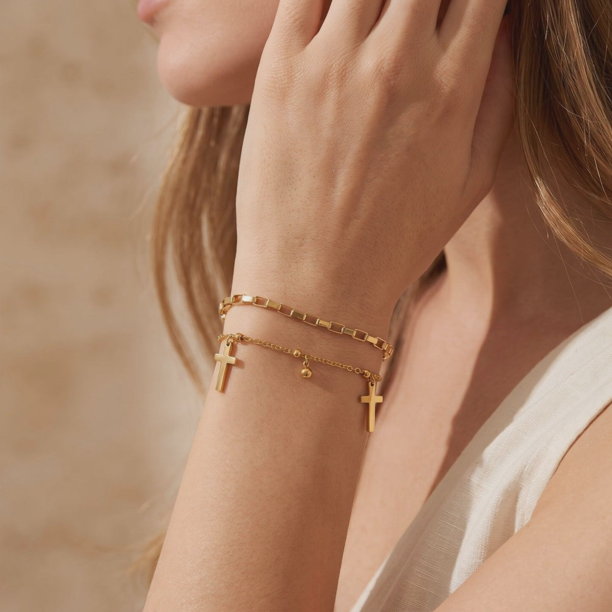 YLQ49611-bracelet lifestyle video
