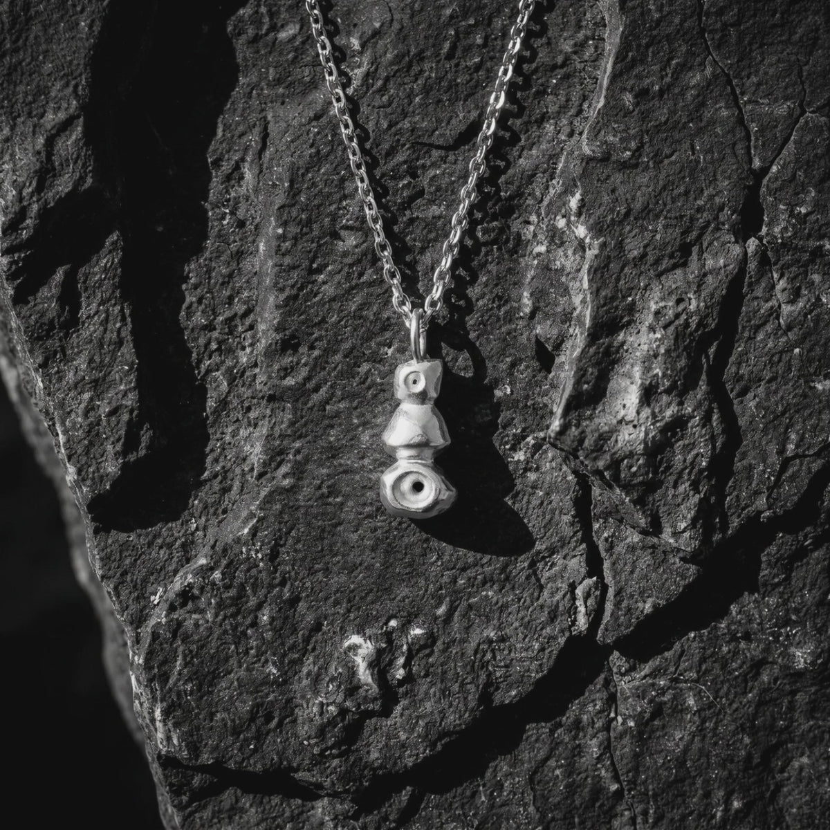 YLQ50125-Necklace rotation video