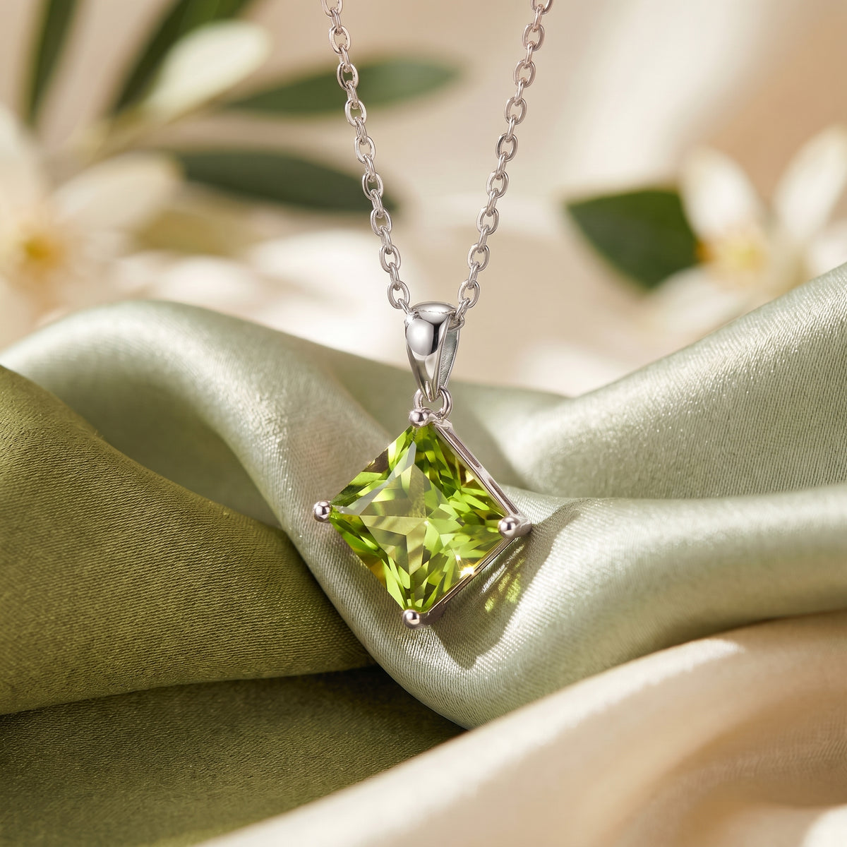 the-isla-princess-pendant-18k-rose-gold-vermeil in silver finish